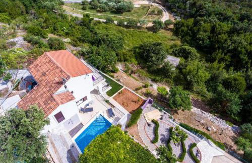 Beachfront Villa with Swimming Pool,Terrace and Sea view - Foto 31