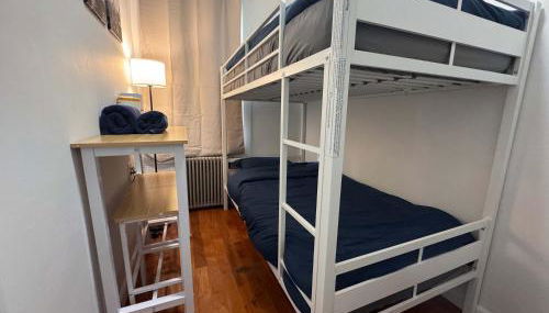 Room in Chelsea 2 with Kitchen - Shared Bathroom -5th Floor Walk-UP - Foto 1