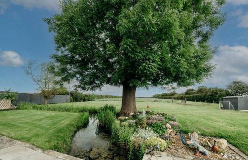 Elegant Barn Retreat with jacuzzi - Foto 33