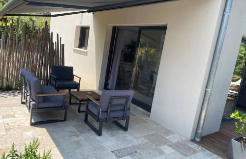 Villa Kevin piscine, pool house et pétanque 6 à 8 personnes - Photo 18