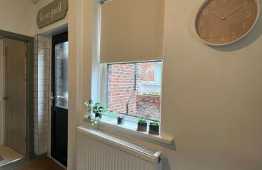 1 Bed Apartment Marple with Work Space - Foto 18