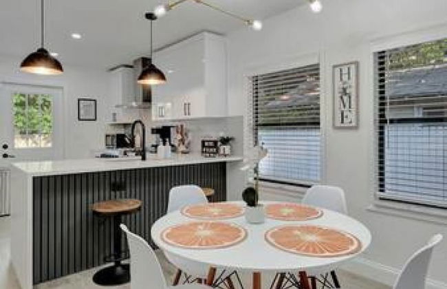 Family Fun Backyard Oasis Hot Tub Games BBQ - Foto 14