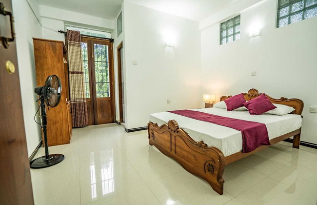 Spacious 4-bed Apartment in Katugastota - Foto 3