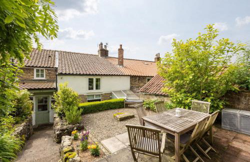 Moorside Cottage - Beautiful North Yorkshire Stone Cottage - Photo 31