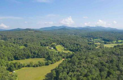 Mountain Hideaway with Hot Tub & Fire Pit - Foto 6