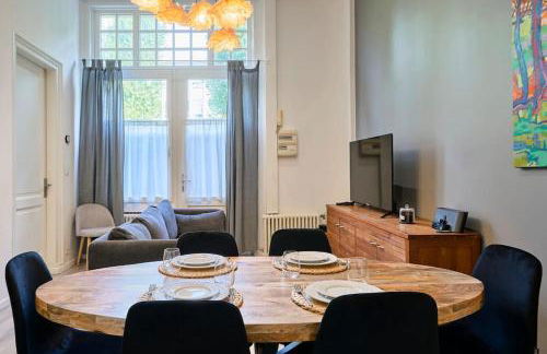 Appartement cosy proche du tram avec parking privé - Foto 45