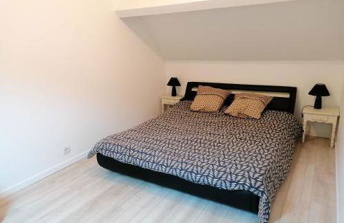 Maison de charme à Sainte-Geneviève-lès-Gasny avec jardin paisible - Foto 9