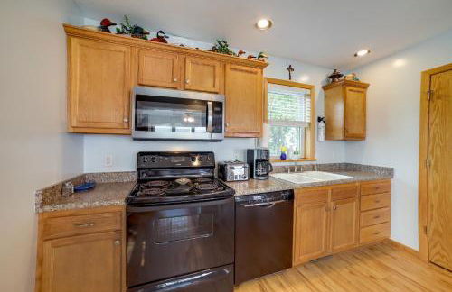 Walk to Beach, Lake Edinboro Views Camp Dickson - Foto 10