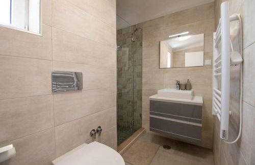 Lavanda Magnificent Five Bedroom Villa in Carvoe - Foto 142