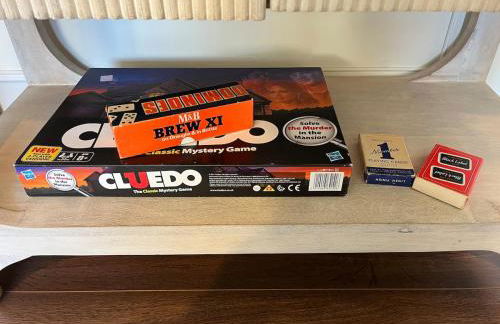 A Modern Classic 2 bed apartment by Graves Park - Foto 12