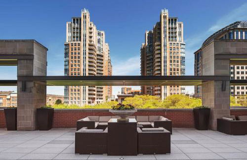 Reston 2br w laundry walk to restaurants mall WDC-831 - Foto 33