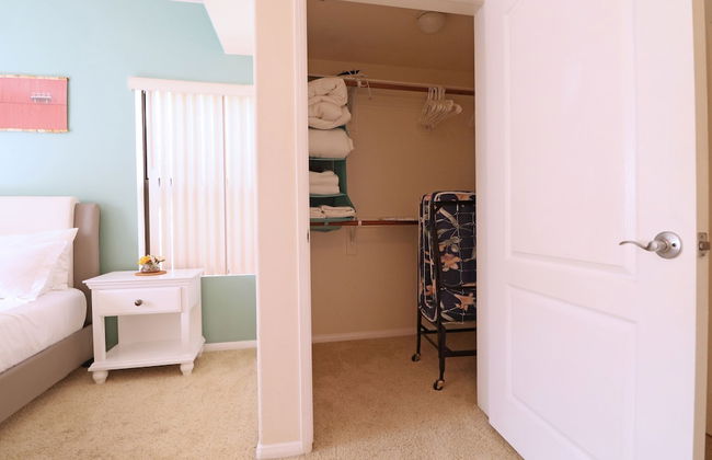 LAs Premier Apartments - Photo 8