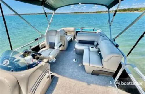 Heated pool with canal views - Foto 2