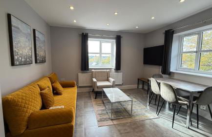 Modern 2 Bed Apartment Includes Free Parking - Foto 11