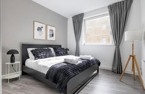 Luxury 2 Bedroom Apartment near London Bridge Sleeps 6 - Photo 3