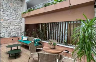 Lindo Studio em frente a praia - Foto 30