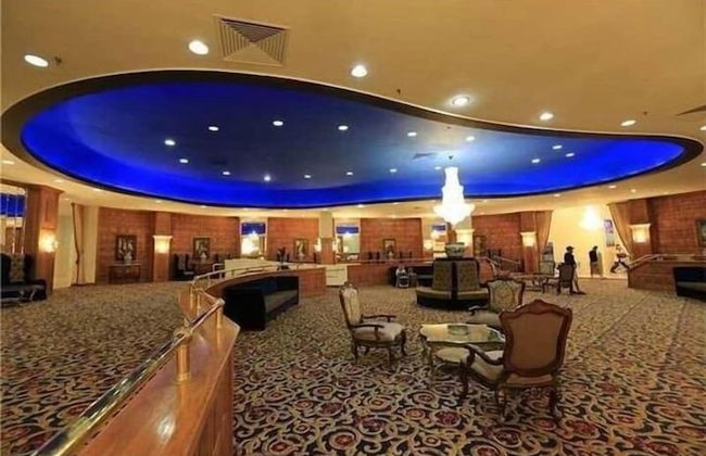 Castle Beach Club Apartments - Photo 3