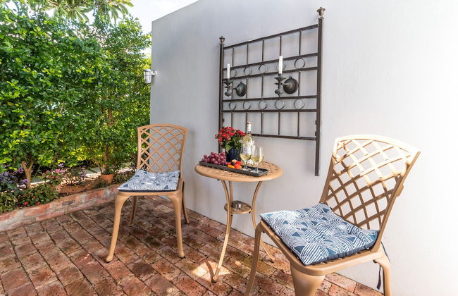 Bleu Cobalt Cottage - Photo 14