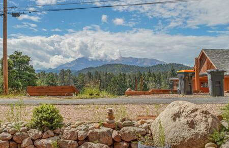 Cabin~Views~Heart of Town~W&D~Fireplace~Kitchen - Foto 41