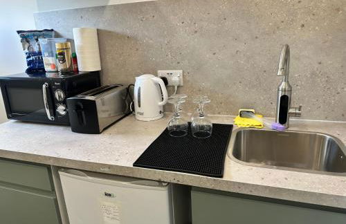 Modern flat in Egham by Royal Holloway University Royal Ascot and Windsor near Heathrow Airport - Foto 21