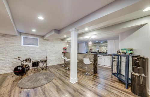 In-Home Theater Modern Naperville Vacation Rental - Foto 36