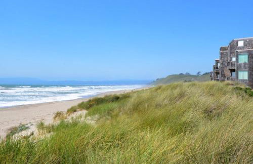 A Total Distanced Coastal Experience! - Foto 2