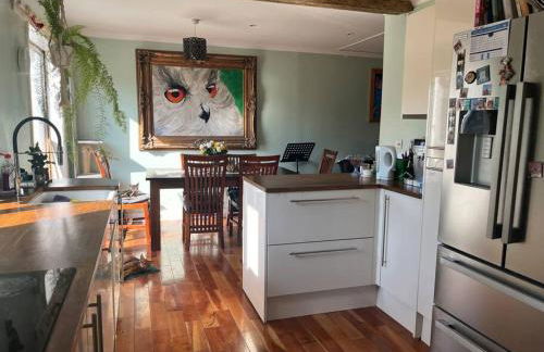 Bright, comfy and peaceful house - Foto 11