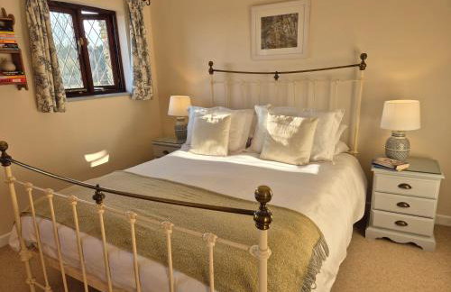 Lovely Little Garden Cottage, Tamar Valley, Cornwall - Photo 9