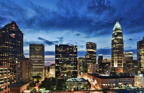 1 Bedroom Studio Townhouse in Uptown Charlotte - Foto 19