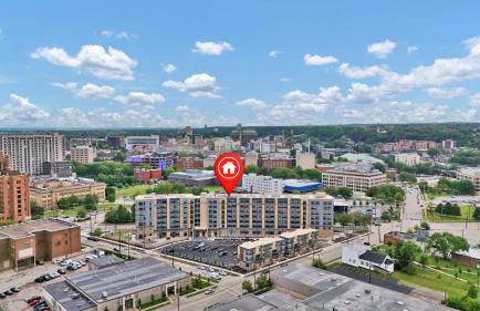 Stay in Cleveland mins to Cleveland Clinic, Hospitals, Museum, Universities & Downtown - Foto 49