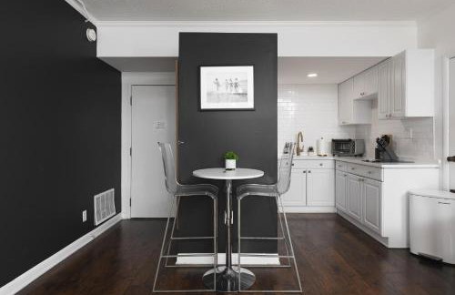 Home to the Stars on Music Row with Pool and Free Parking - Foto 13