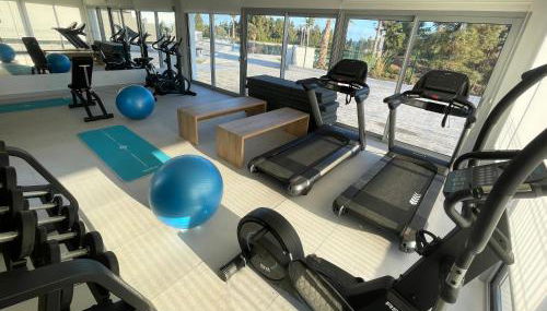 Wonderful, excellent new 4-bed apartment near Málaga with indoor and outdoor swimmimg pools, gym and sauna facilities - Photo 4