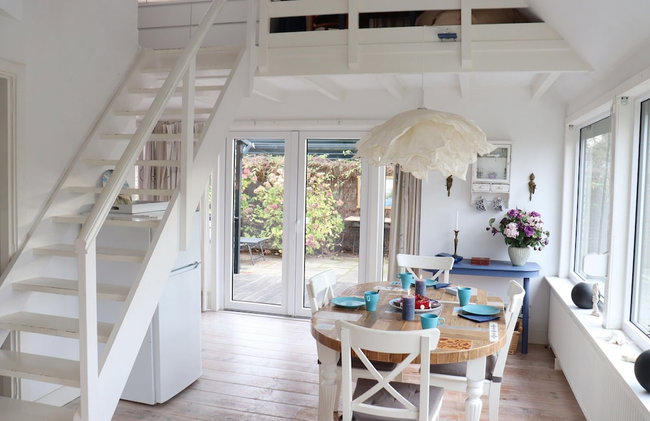 Lovely Holiday Home in Noordwijkerhout near Lake - Photo 18