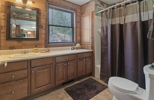 Cozy 3-Bedroom Retreat in Manistee - Foto 4