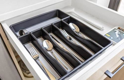 Lux 2BD Gym Rooftop Street Parking by DT UMN - Foto 22