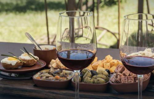 The Woodland Escape with Concierge Services - New Listing - Foto 4