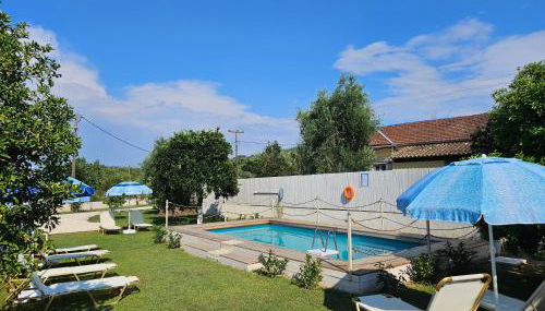 Villa Xampelo - Foto 2, sunbed, Garden view