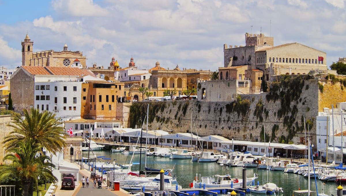Ferry to Menorca from Alcudia - Foto 1
