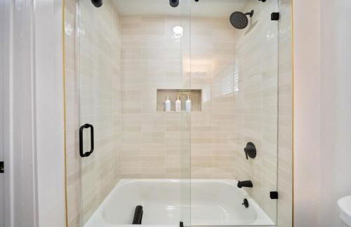 Mediterranean Villa #5 at East Downtown - Foto 14