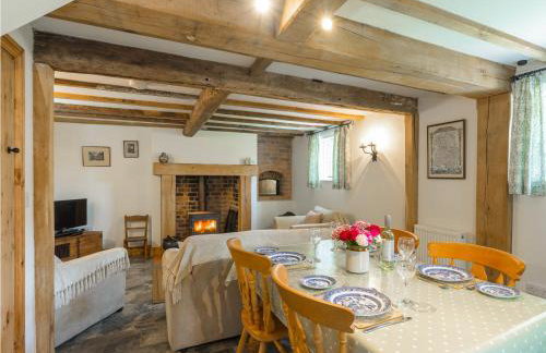 Stone House - Photo 6