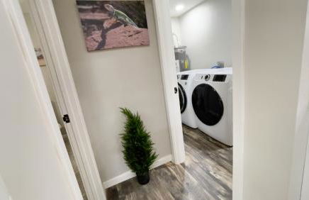 Private Home - Heated Pool, Billiards, Darts, Foosball, Fireplace, 5 Smart TVs, BBQ, Cotton Bedding - The Saguaro Sanctuary, Pool Heat Optional - Foto 48