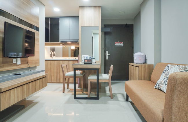 Elegant 1BR Apartment with Working Space Mustika Golf Residence - Foto 6