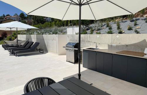 Villa Ena in a peaceful location with a sea view - Foto 15