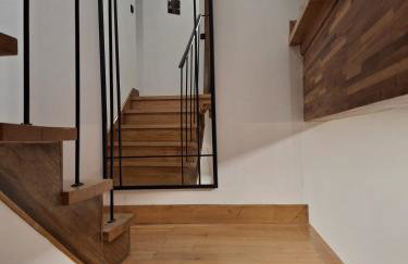 Encantadora Villa de Piedra con Jardín y Chimenea - Foto 14