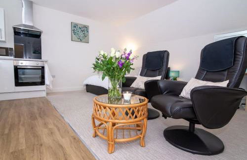 Meadow Wood Mews - Modern Studio Apartment with Parking, Pershore - Foto 3
