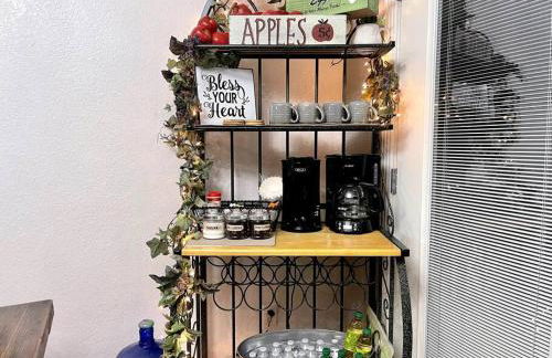 Rest, Relax & enjoy the entire cozy vacational home! - Photo 23