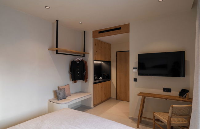 Portiani Suites - Photo 25