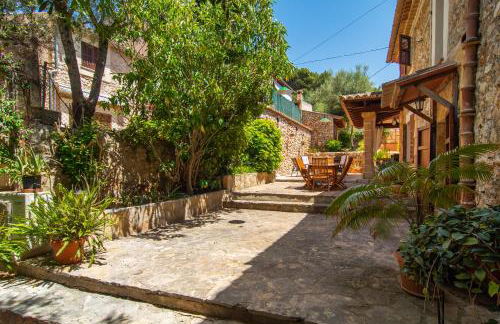 Fabulous Rural House with views to the mountains with swimming pool - Foto 16