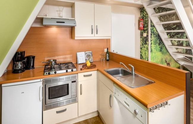 Bungalow in Natural Surroundings - Photo 3