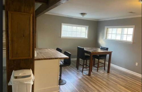 Cozy Country Cottage - Photo 2